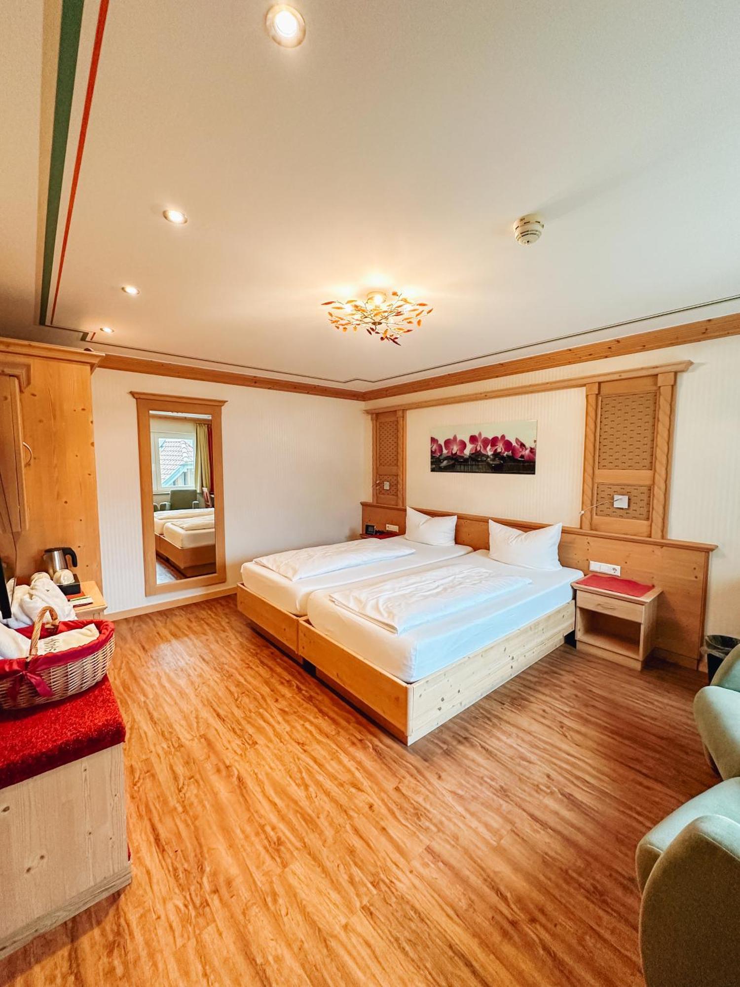 Hotel Schwarzwald-Resort Roessle Тодтмос Екстер'єр фото